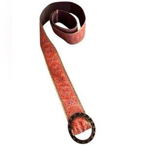 Elegant Red and Gold Derin Women's Belt